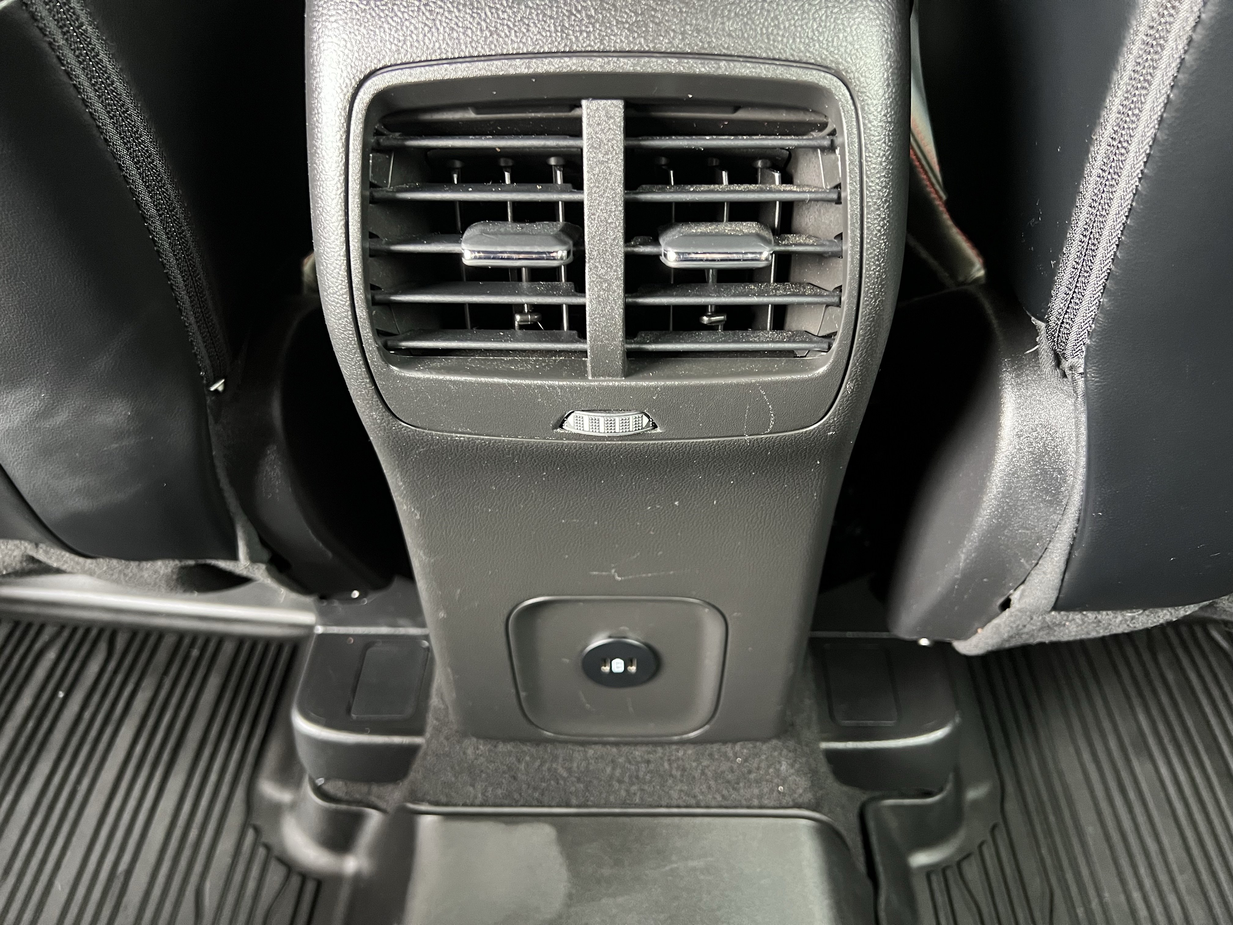 Used 2024 Ford Escape ST-Line w/ Tech Pack #1 AWD/4WD image 45