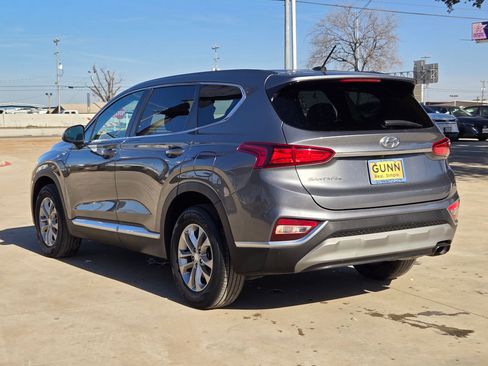 Used 2019 Hyundai Santa Fe SE image 5