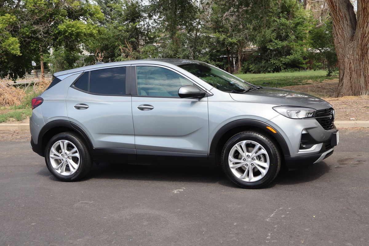 Used 2023 Buick Encore GX Preferred w/ Cold Weather Comfort Package FWD image 2