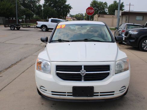 Used 2009 Dodge Caliber SXT FWD image 3