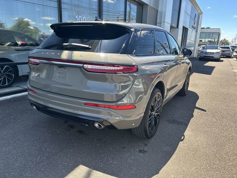 New 2025 Lincoln Corsair Reserve w/ Jet Appearance Package image 2