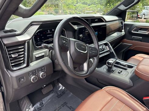 Used 2025 GMC Sierra 1500 Denali Ultimate AWD/4WD image 19