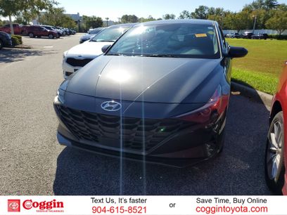 Used 2023 Hyundai Elantra SEL w/ Convenience Package