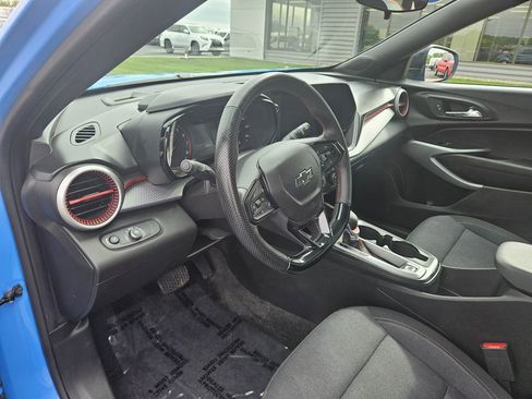 Used 2024 Chevrolet Trax RS w/ Driver Confidence Package FWD image 15