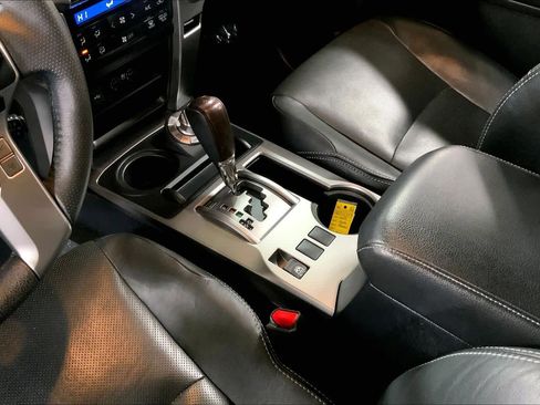 Used 2022 Toyota 4Runner Limited image 34