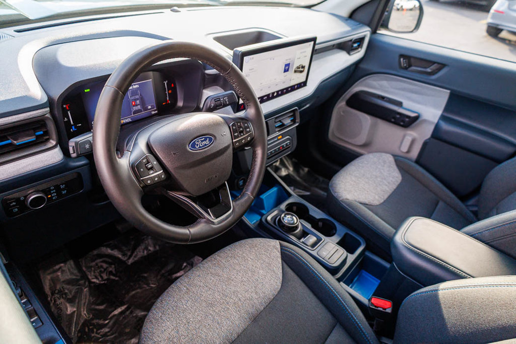 Used 2025 Ford Maverick XLT w/ Equipment Group 301A AWD/4WD image 18