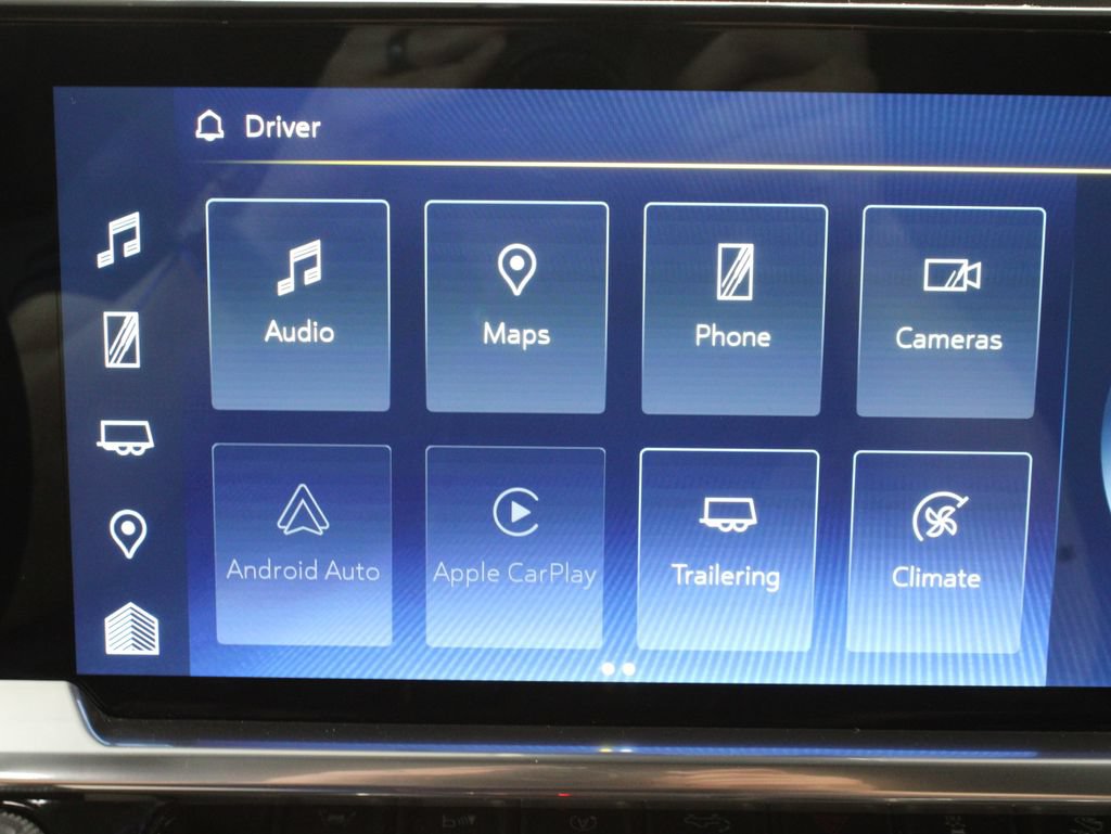 Used 2023 Chevrolet Silverado 1500 LTZ AWD/4WD image 31