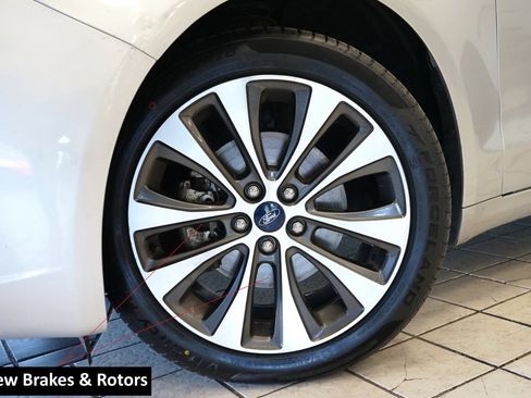 Used 2019 Ford Fusion SE AWD/4WD image 13