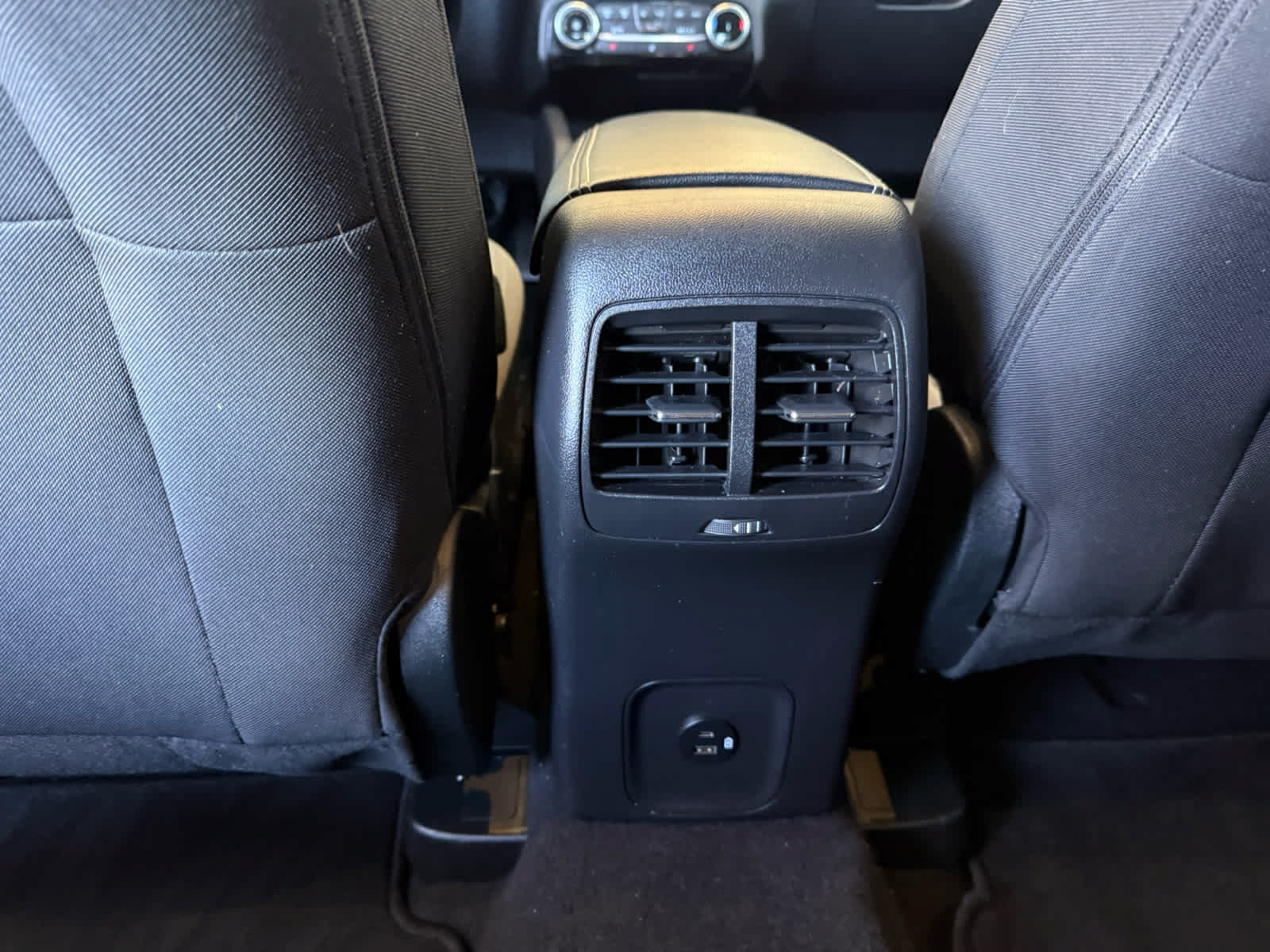 Used 2022 Ford Escape SE w/ Cold Weather Package FWD image 11