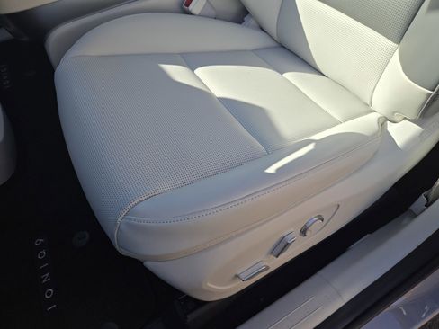 New 2026 Hyundai Ioniq 9 SEL image 13