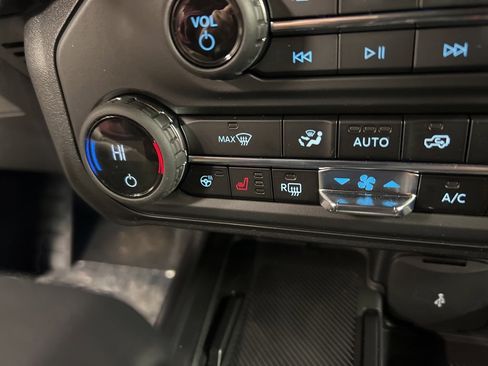 New 2025 Ford Bronco Outer Banks image 13