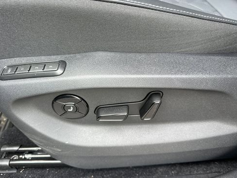 Used 2026 Volkswagen Tiguan SEL R-Line image 14