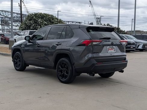 Used 2024 Toyota RAV4 LE FWD image 9