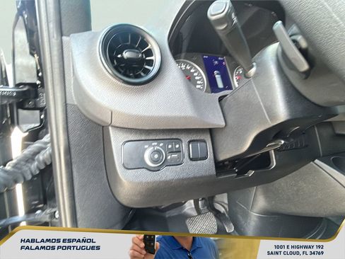 Used 2024 Mercedes-Benz Sprinter 2500 image 14