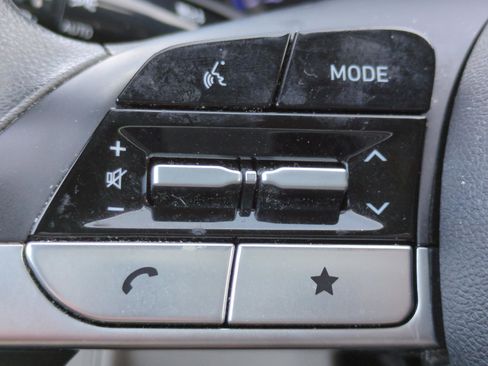 Certified 2022 Hyundai Tucson SEL FWD image 19