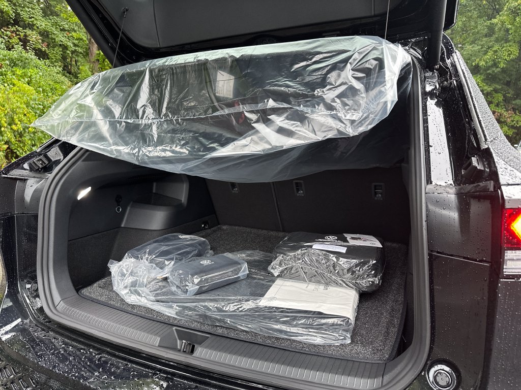 New 2026 Volkswagen Tiguan SE R-Line AWD/4WD image 19