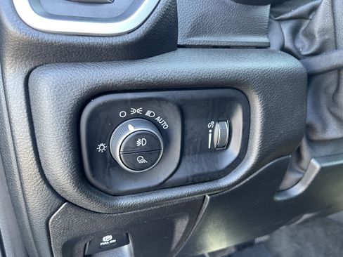 Used 2021 RAM 1500 Big Horn image 22