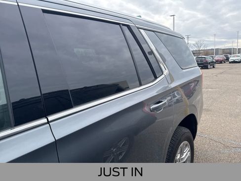 Used 2021 GMC Yukon SLT w/ SLT Premium Package image 13