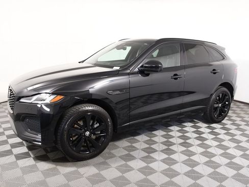 Used 2026 Jaguar F-PACE R-Dynamic S AWD/4WD image 2