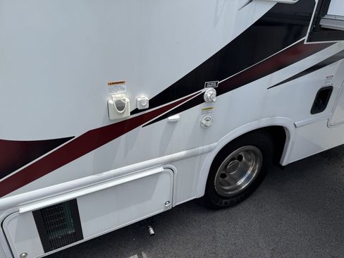 Used 2023 Ford E-350 and Econoline 350 Super Duty w/ Motorhome Prep Package image 20