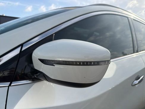 Used 2020 Nissan Murano SV FWD image 10