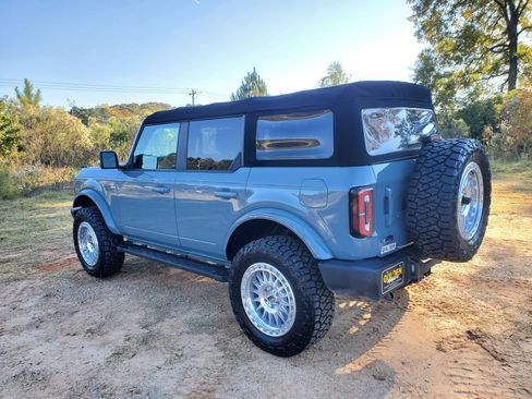 Used 2021 Ford Bronco Outer Banks image 9