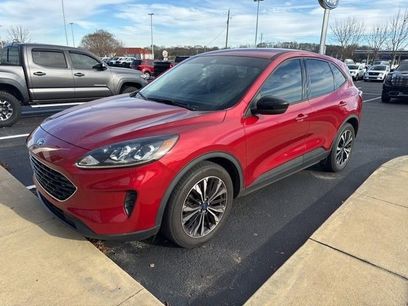 Used 2022 Ford Escape SE w/ SE Sport Appearance Package