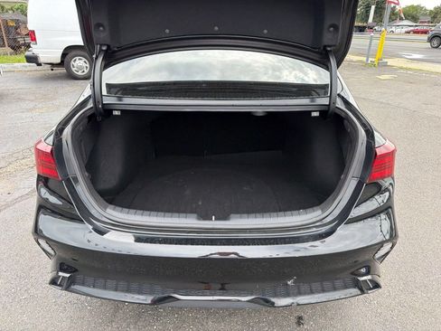 Used 2024 Kia Forte GT-Line w/ GT-Line Premium Package FWD image 17