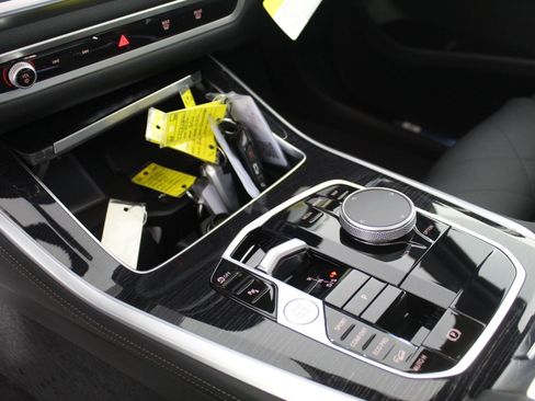 New 2026 BMW X5 xDrive40i w/ M Sport Package image 16