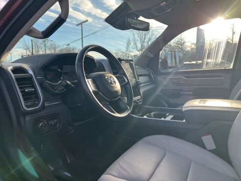 Used 2024 RAM 1500 Limited image 2