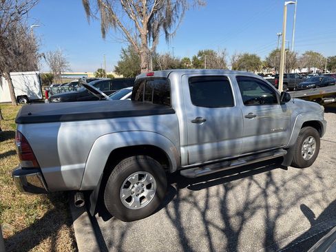 Used 2013 Toyota Tacoma PreRunner w/ SR5 Pkg image 4