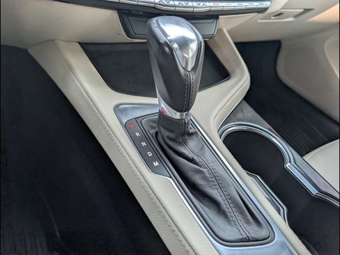 Used 2021 Cadillac CT4 Luxury RWD image 12