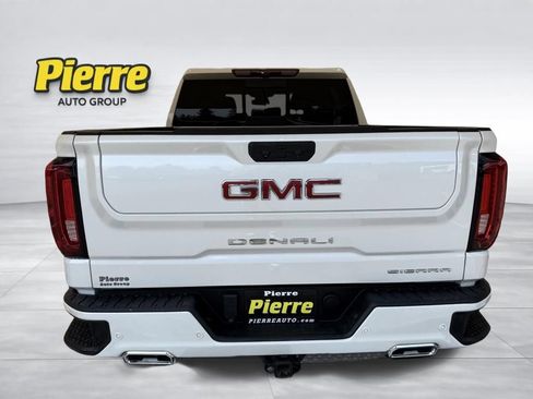 Used 2024 GMC Sierra 1500 Denali AWD/4WD image 3