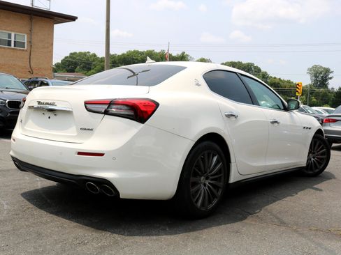 Used 2021 Maserati Ghibli S image 2