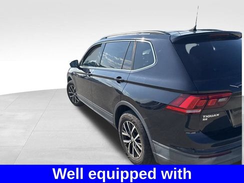 Used 2019 Volkswagen Tiguan SE w/ Panoramic Sunroof Package AWD/4WD image 3