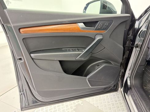 Used 2023 Audi Q5 2.0T Premium w/ Convenience Package image 25