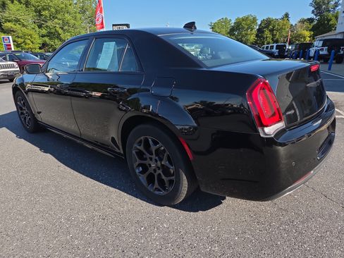 Used 2022 Chrysler 300 Touring L AWD/4WD image 5