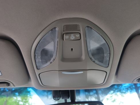 Used 2017 Hyundai Santa Fe Sport FWD image 41