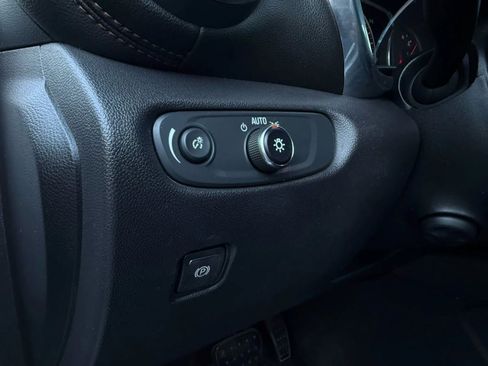 Used 2019 Chevrolet Blazer Premier w/ Sun and Wheels Package image 38