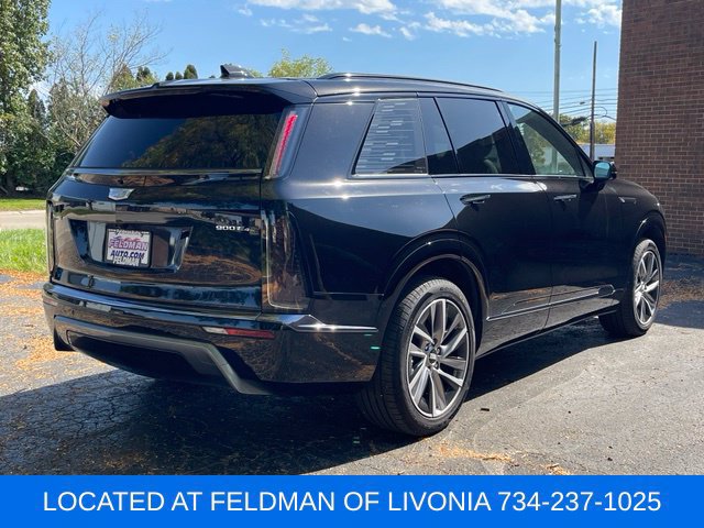 Used 2026 Cadillac Vistiq Sport w/ LPO, Floor Liner Package AWD/4WD image 5