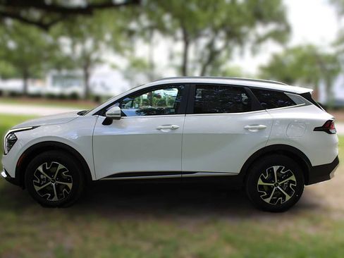 New 2025 Kia Sportage EX image 13