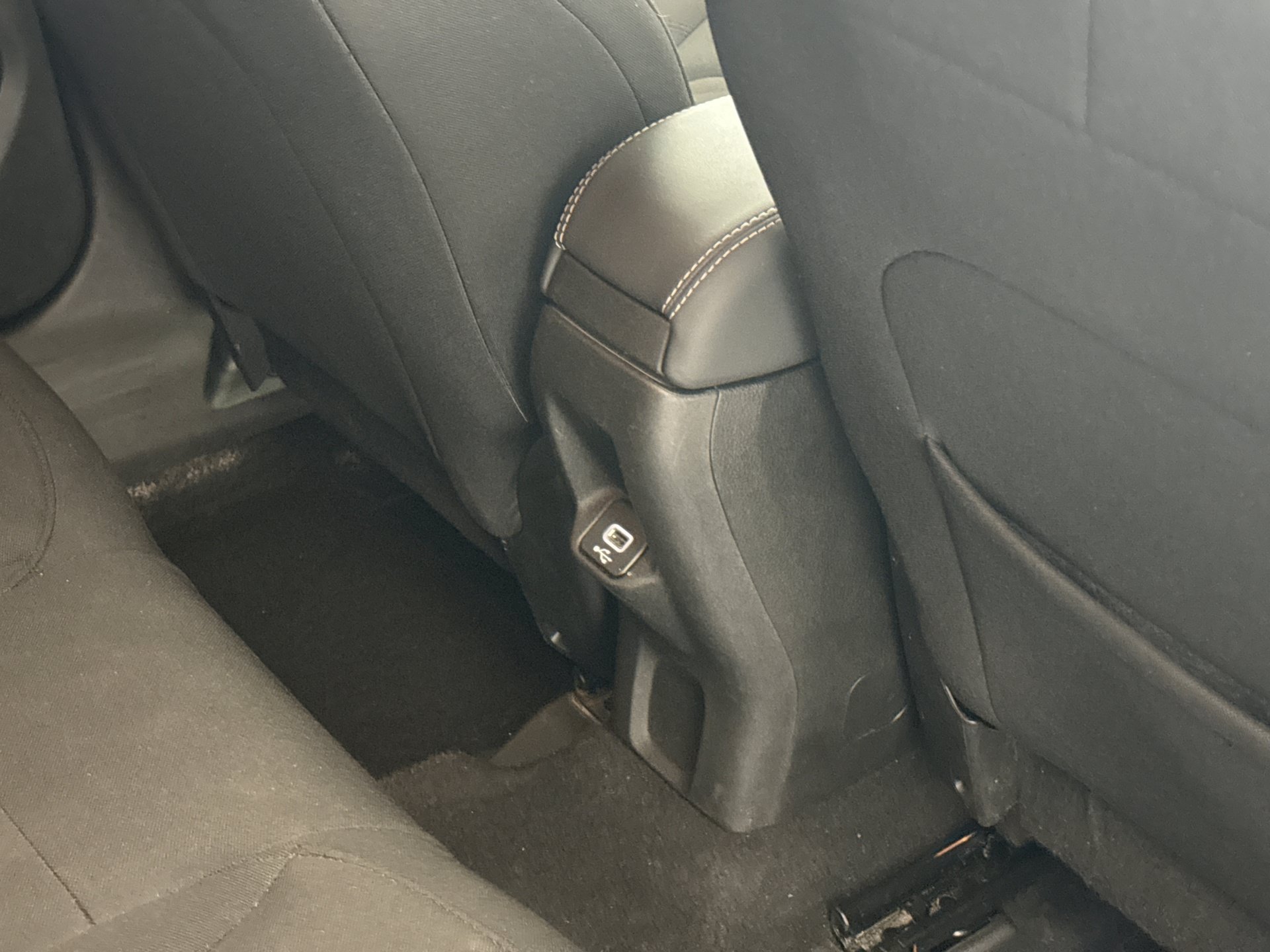 Used 2022 Jeep Renegade Latitude AWD/4WD image 19