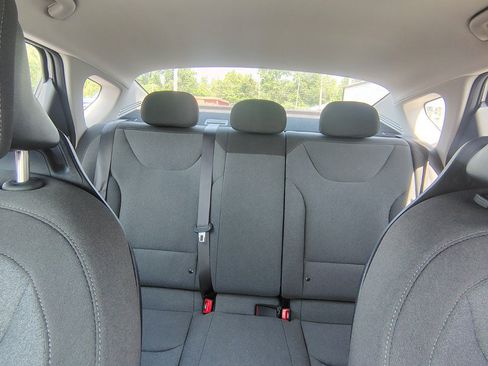 Used 2025 Kia K4 FWD image 19