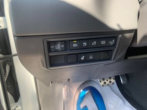 New 2026 Toyota Tundra Limited AWD/4WD image 14