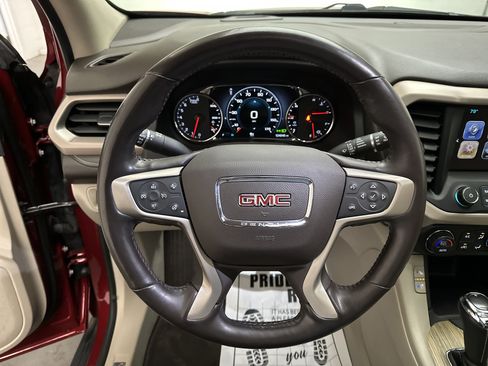 Used 2019 GMC Acadia Denali w/ Technology Package AWD/4WD image 33