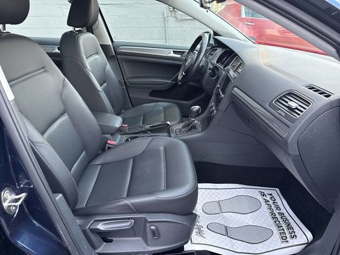 Used 2017 Volkswagen Golf Alltrack SE image 20