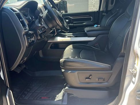 Used 2023 RAM 2500 Laramie AWD/4WD image 8