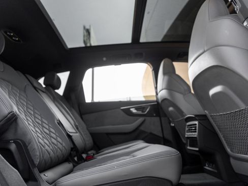 Used 2022 Audi SQ7 Premium Plus AWD/4WD image 40