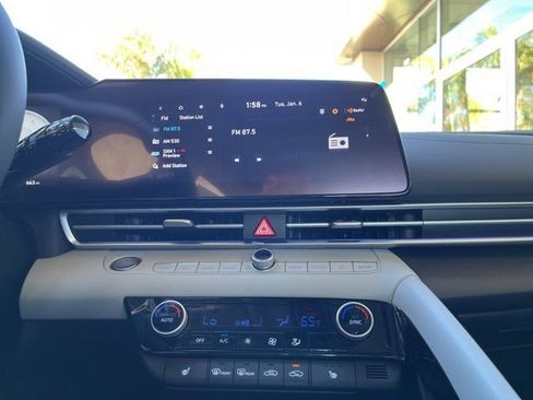 New 2025 Hyundai Elantra Limited image 11