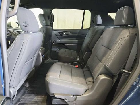 New 2026 Chevrolet Traverse LT w/ Midnight/Sport Edition image 9